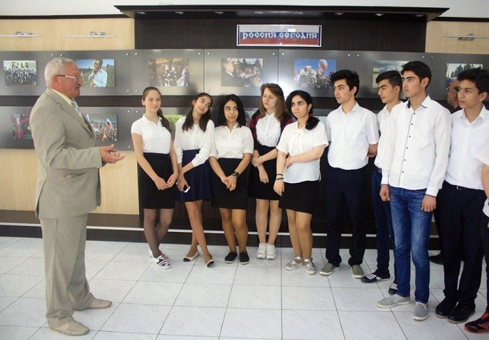 Photo exhibition dedicated to Day of Russia opens in Baku
